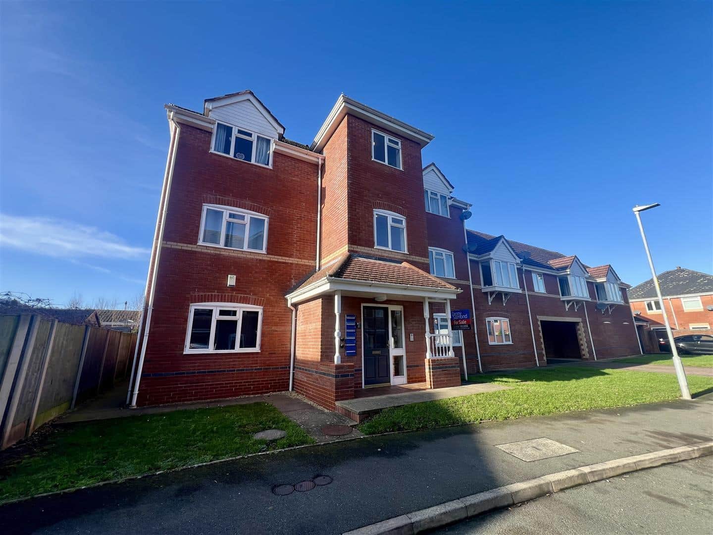 Property at Peak View, Malvern